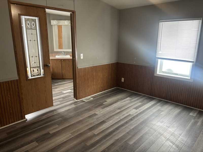 1735 Blackhawk Dr - Photo 5 of 7