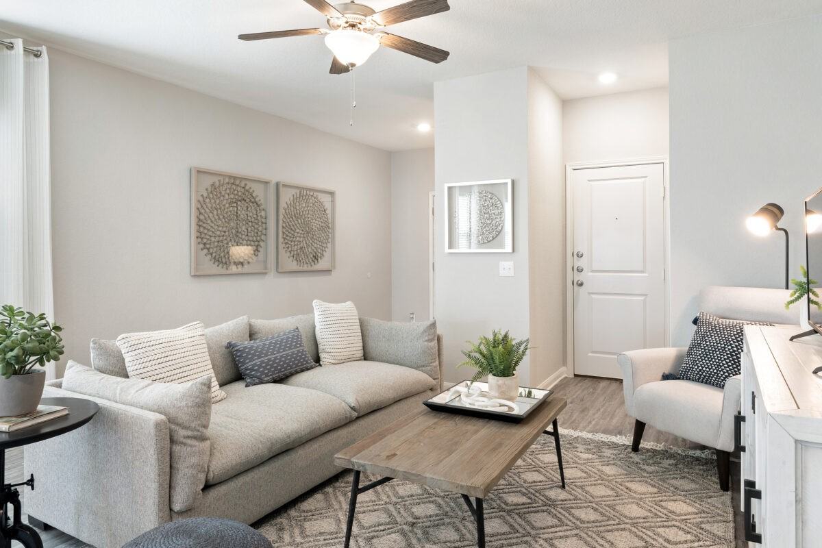 7502 Asp Point - Photo 4 of 50