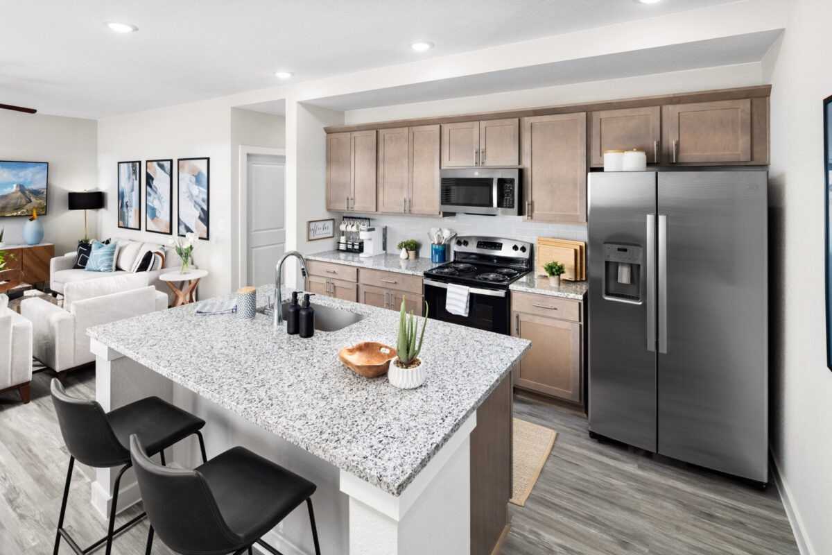 Tricon Bryson - Photo 5 of 50