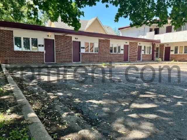 Midtown Court - Photo 3 of 13