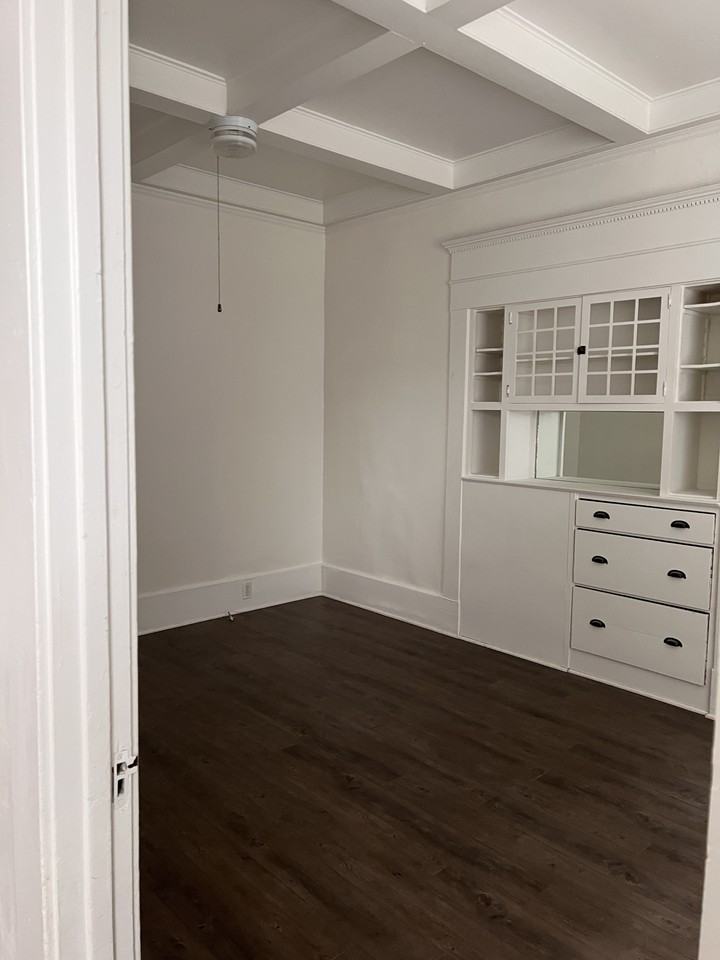 2045 K Street - Photo 6 of 12