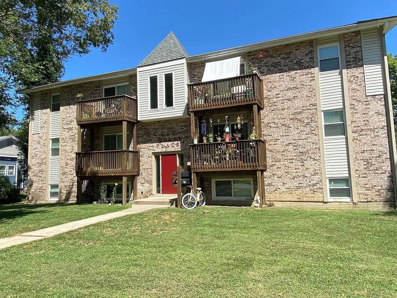 415 Grover Street - Photo 2 of 2