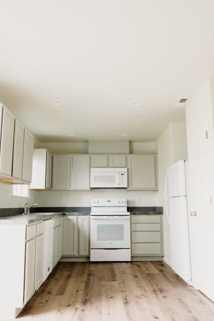 Cedar Springs 917 - Photo 2 of 20