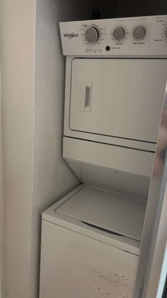 8plex 650 Euclid Avenue - Photo 2 of 22