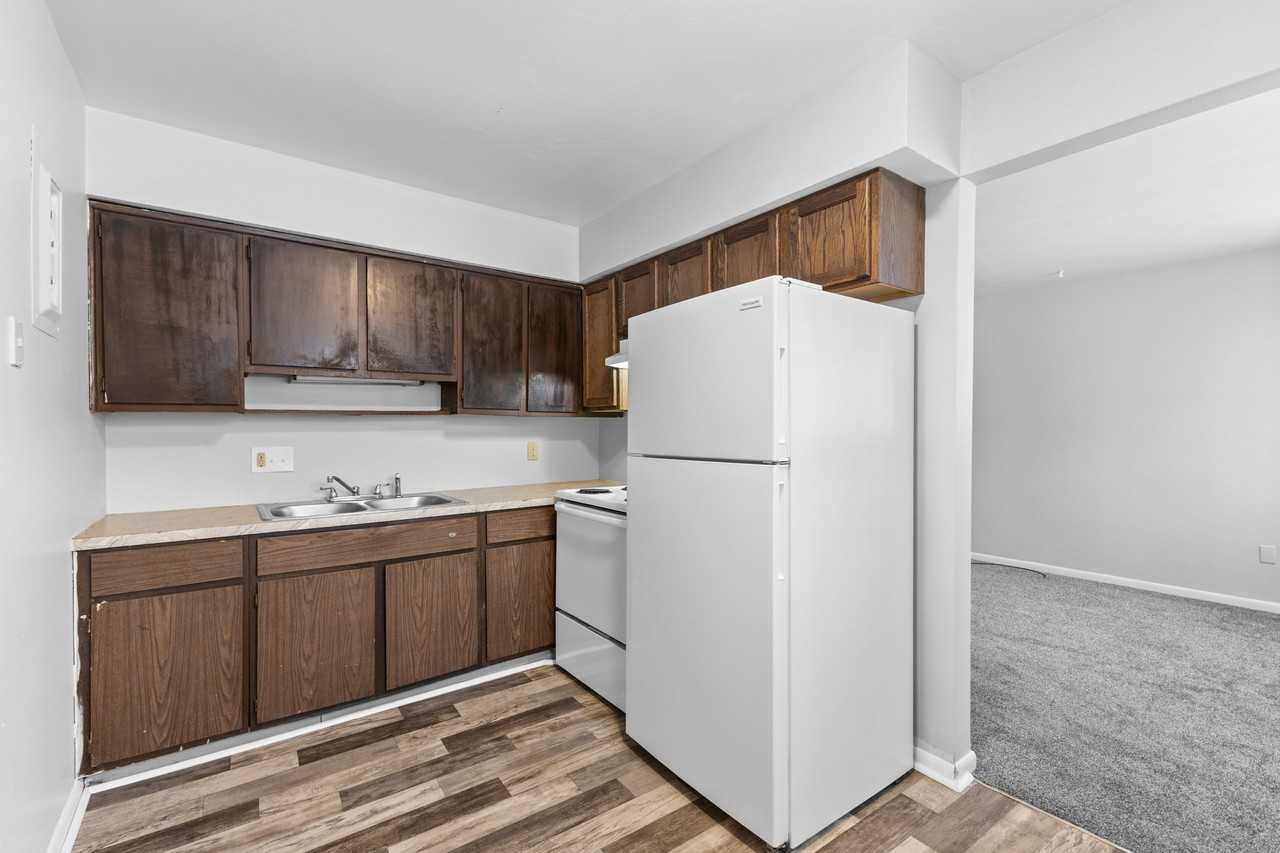 1017 Legrand Drive - Photo 4 of 24