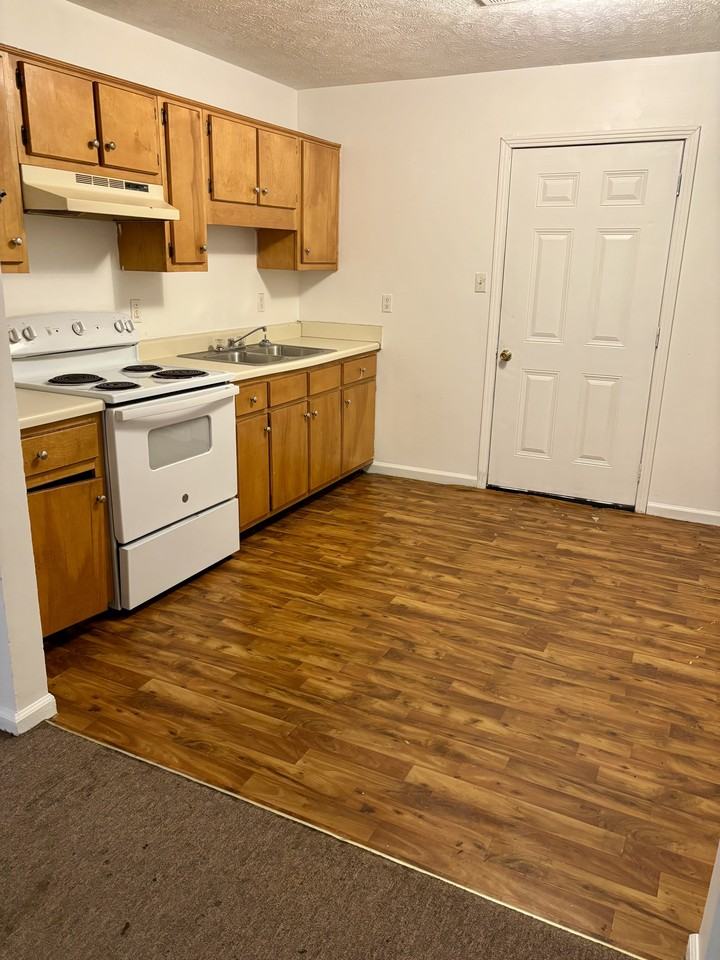 1130 Ferrell Street - Photo 2 of 7