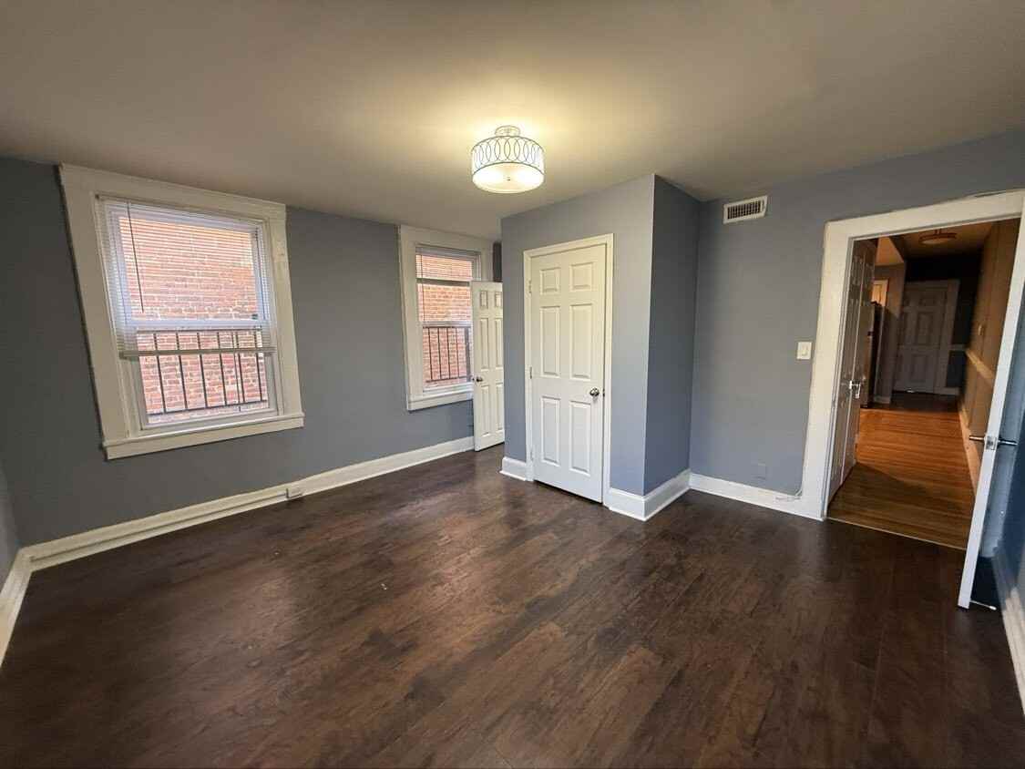 Cathedral Square -1017 - Photo 4 of 7