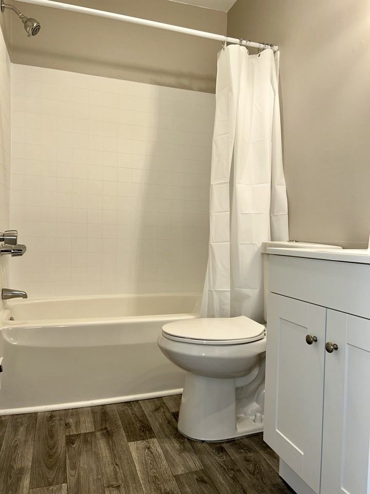 222 West Vine Street - Photo 4 of 10