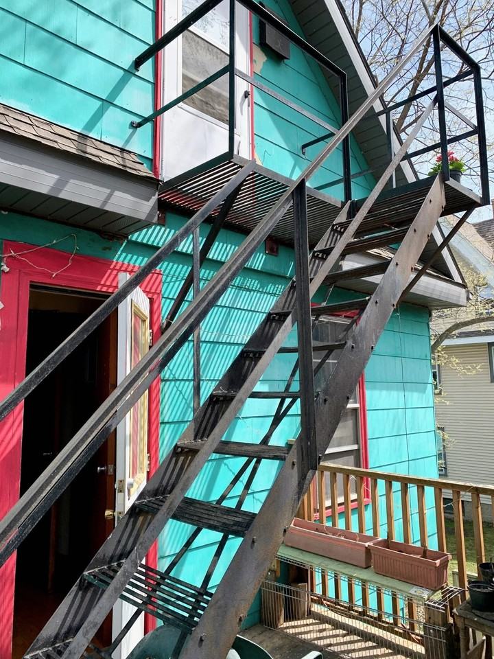 Avalon - Photo 4 of 13