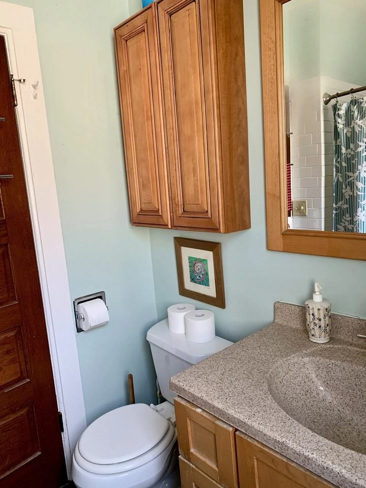 Avalon - Photo 6 of 13