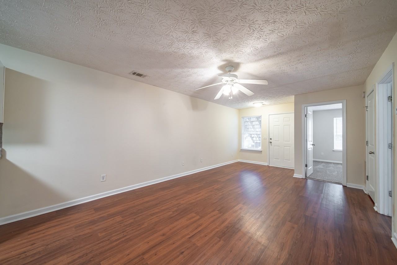 Milestone Apts - Photo 6 of 50