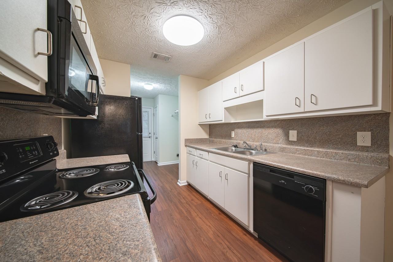 Milestone Apts - Photo 7 of 50