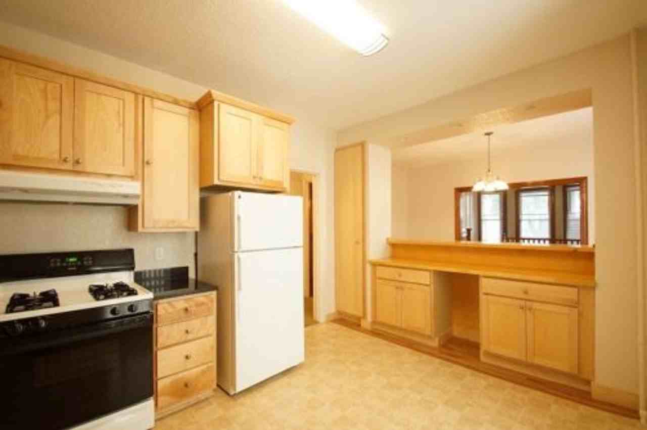 91 Victoria Street - Photo 2 of 18