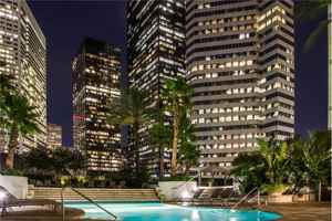 featured image of 1401 Mckinney Street