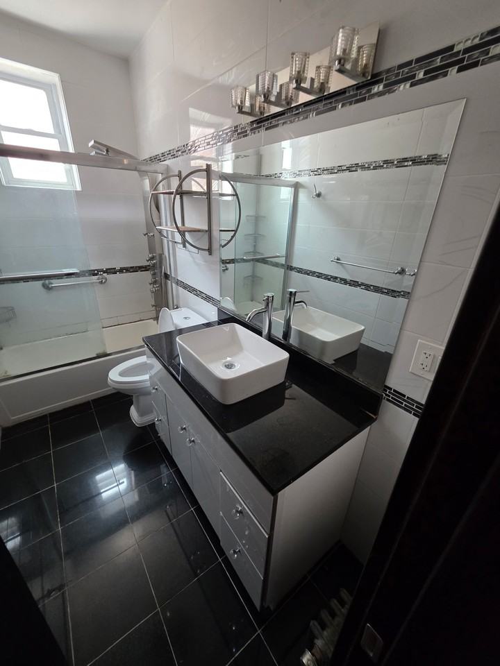 1948 West 13th Street #2 - Photo 7 of 13