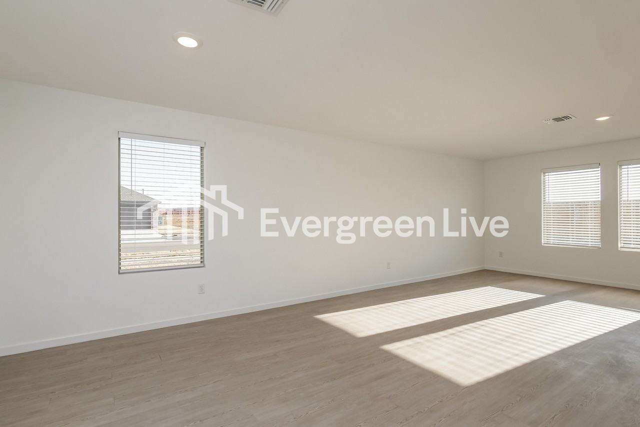 9600 Nw 125th Ter - Photo 3 of 17