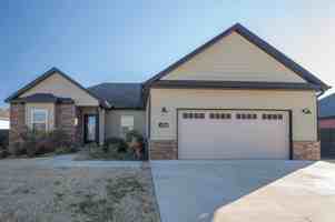 featured image of 454 N Tacoma St