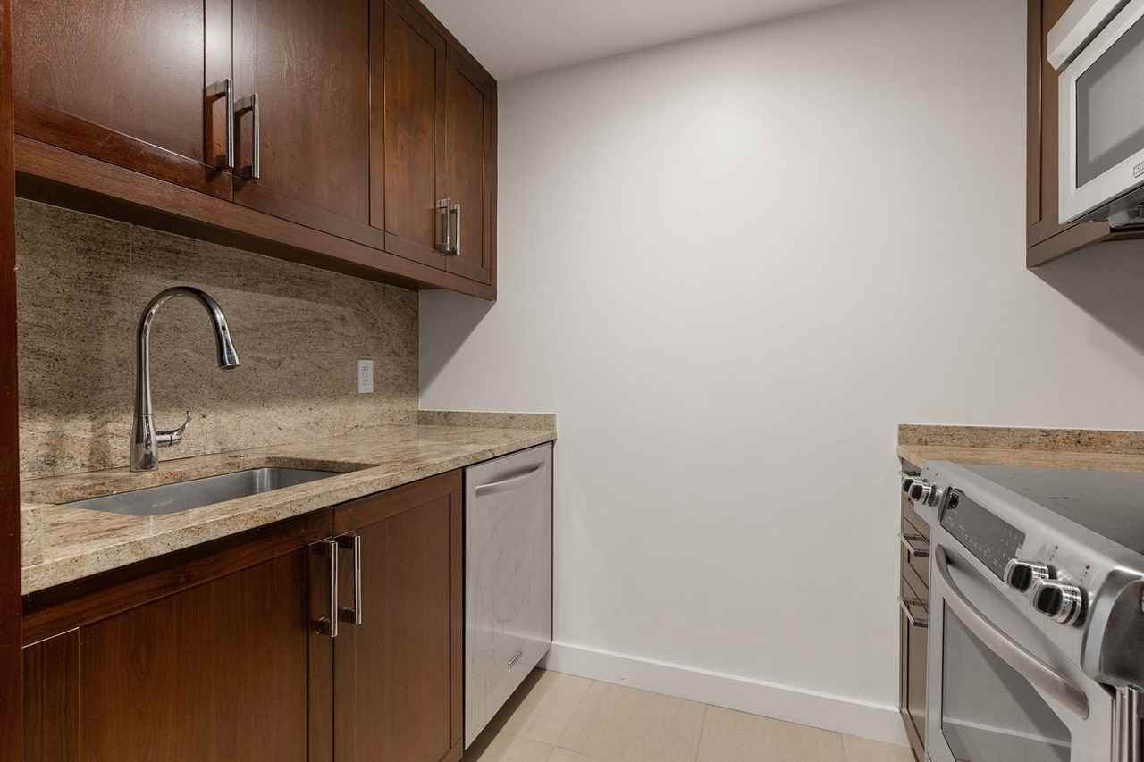 One Back Bay - Photo 5 of 50