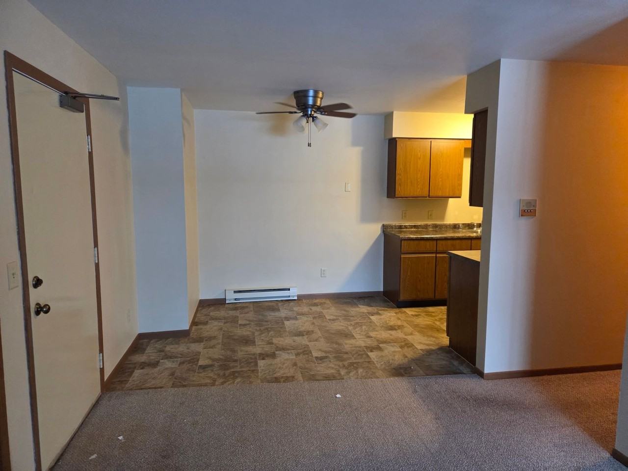 1925 Sylvan Way - Photo 5 of 34