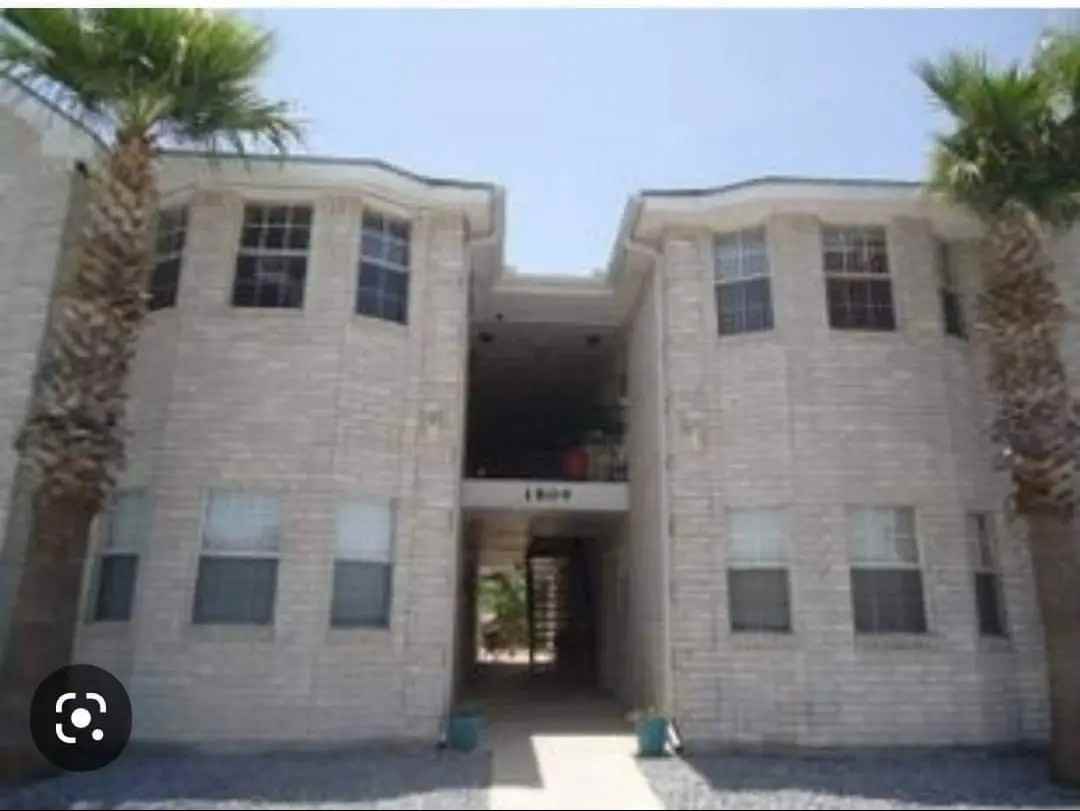 1800 Oasis Drive #102 - Photo 3 of 10