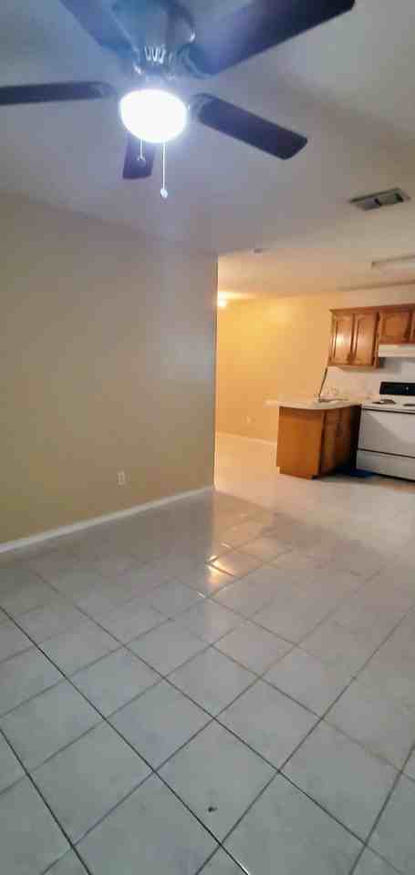 1800 Oasis Drive #102 - Photo 5 of 10