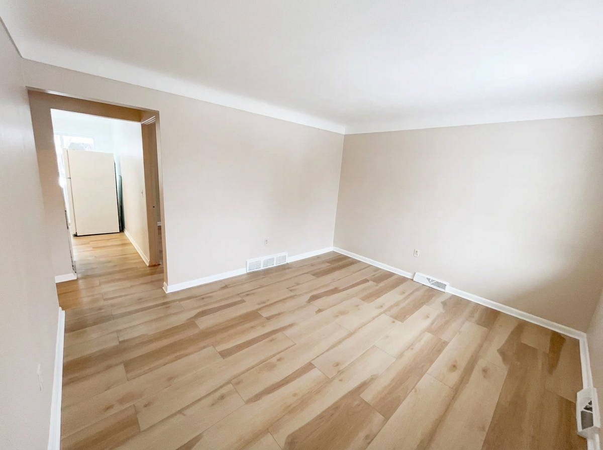 1719 Greenwood Avenue #1719 - Photo 4 of 10