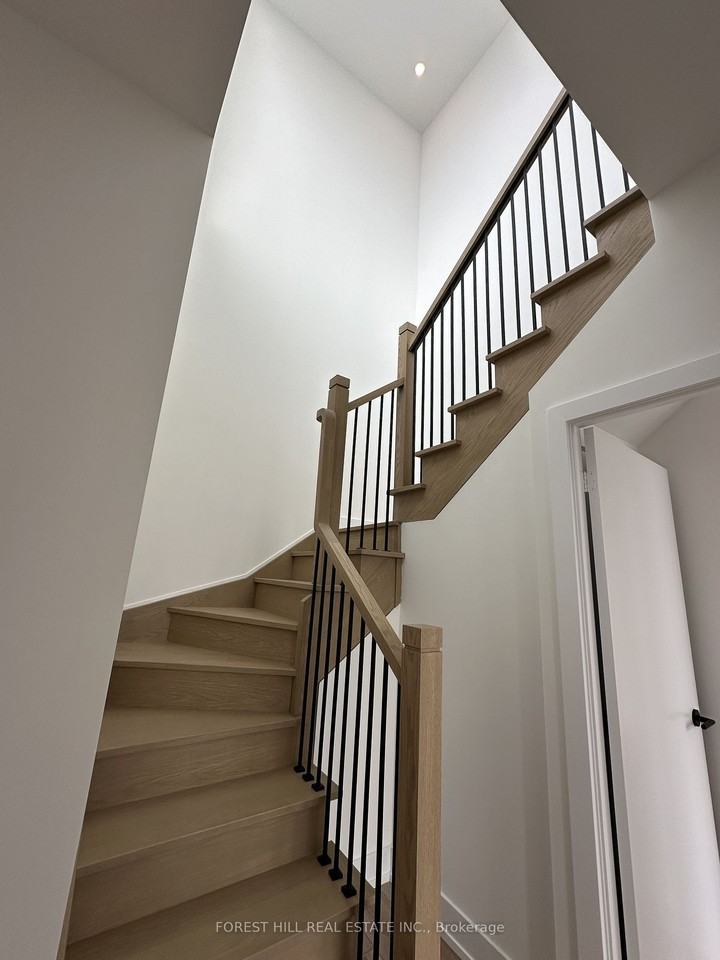 500 Dupont Street - Photo 6 of 15