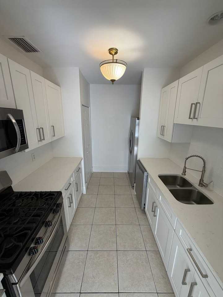 324 7th Street South #1 - Photo 2 of 9