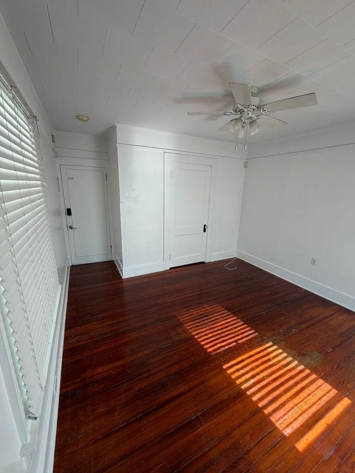 324 7th Street South #1 - Photo 4 of 9