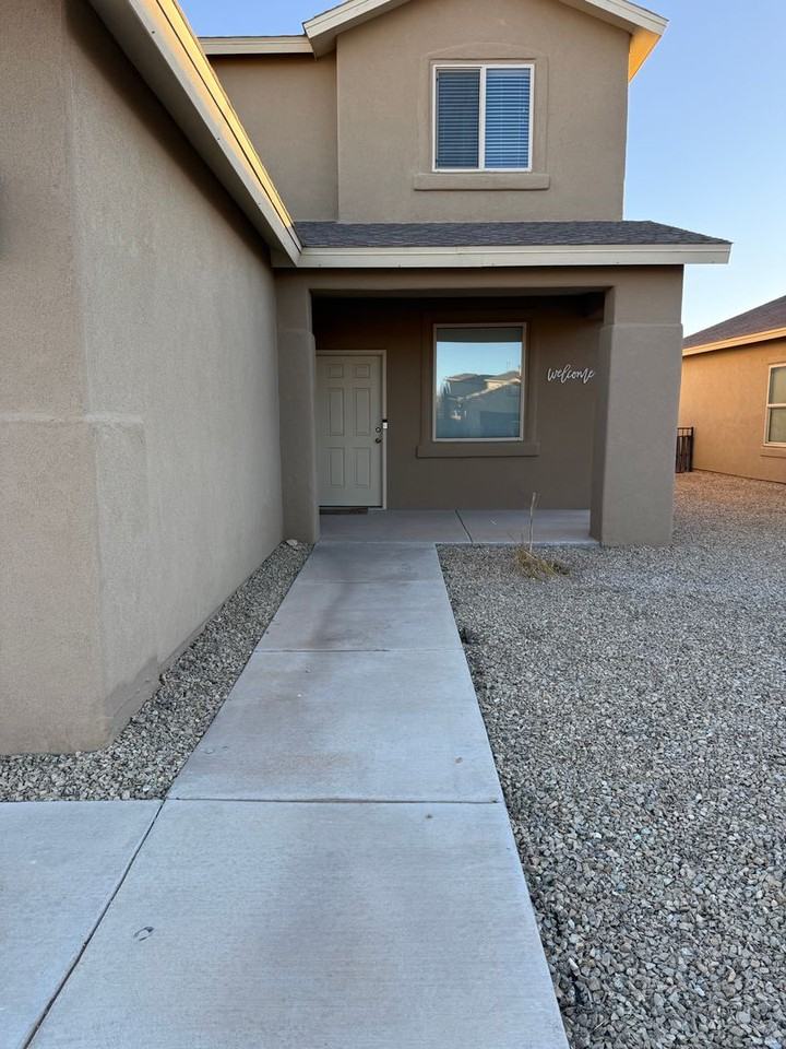 3031 San Lorenzo Avenue - Photo 2 of 35