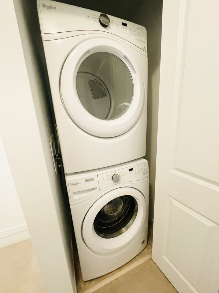 15268 28 Avenue - Photo 7 of 14