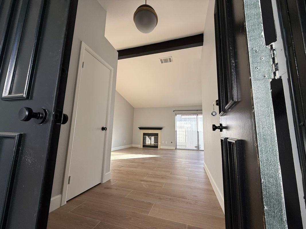 15387 Murray Avenue - Photo 2 of 8