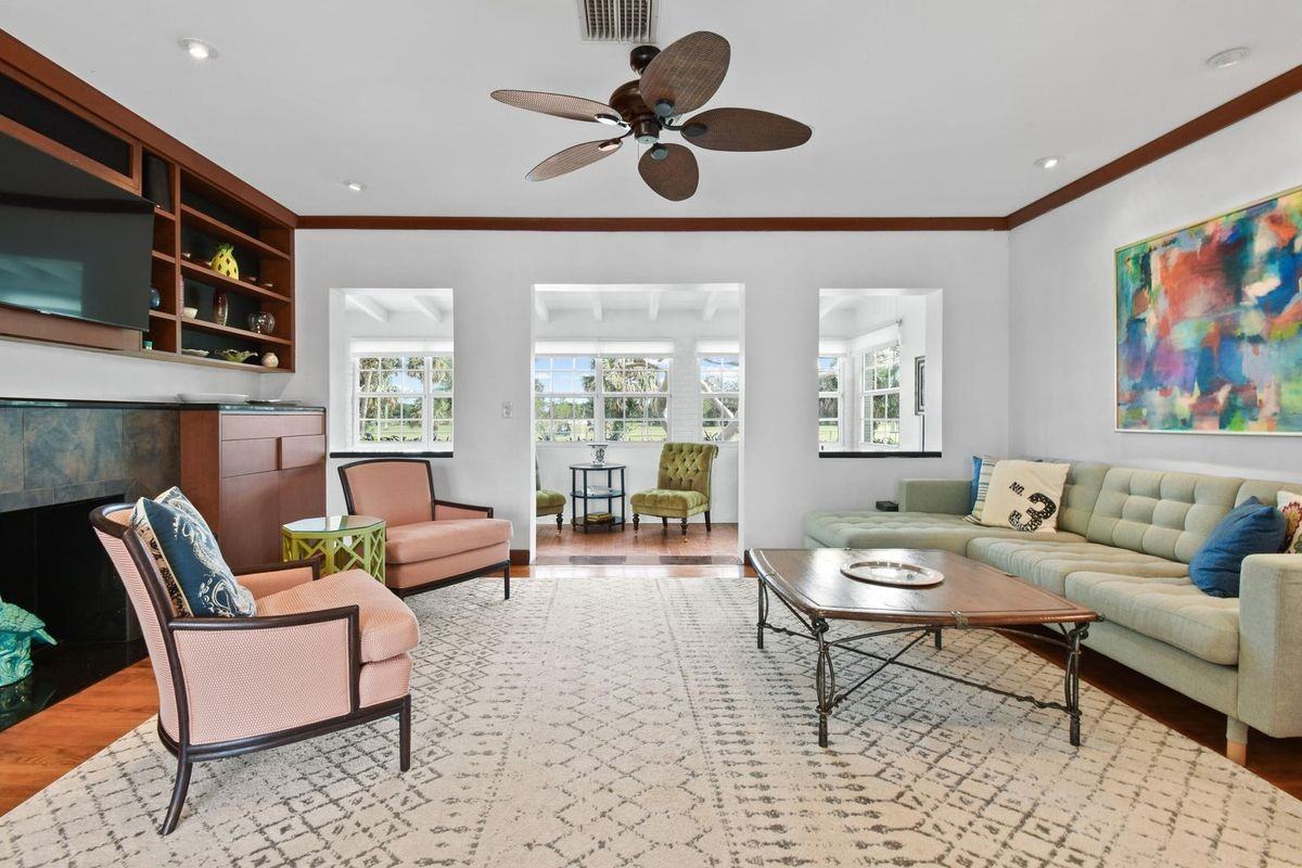 1219 N Lakeside Dr - Photo 3 of 8