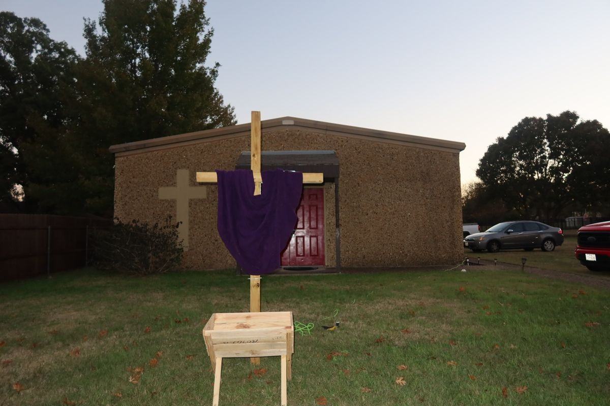 160 Desiree Lane - Photo 4 of 34