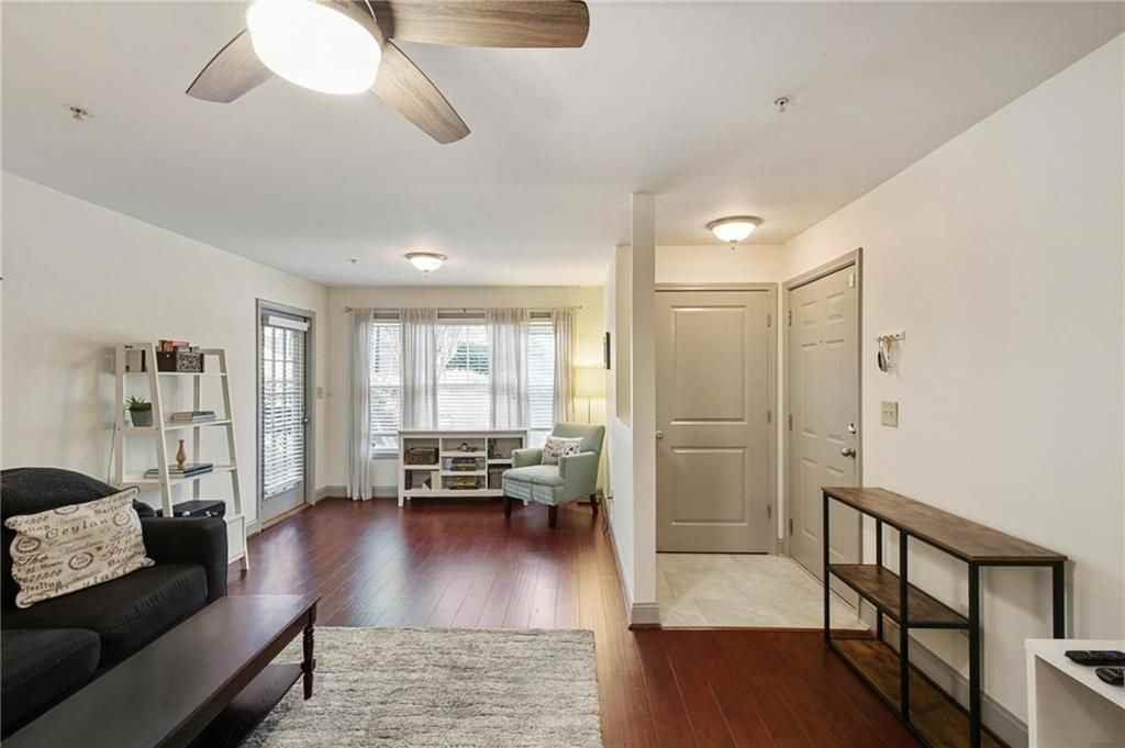 Madison Lane - Photo 4 of 28