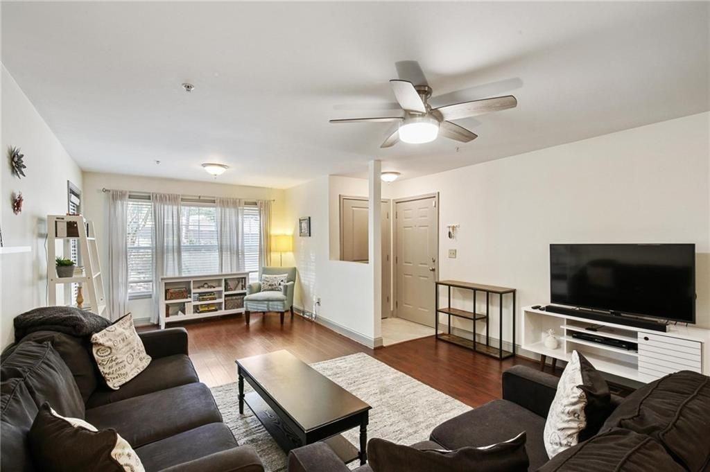 Madison Lane - Photo 6 of 28