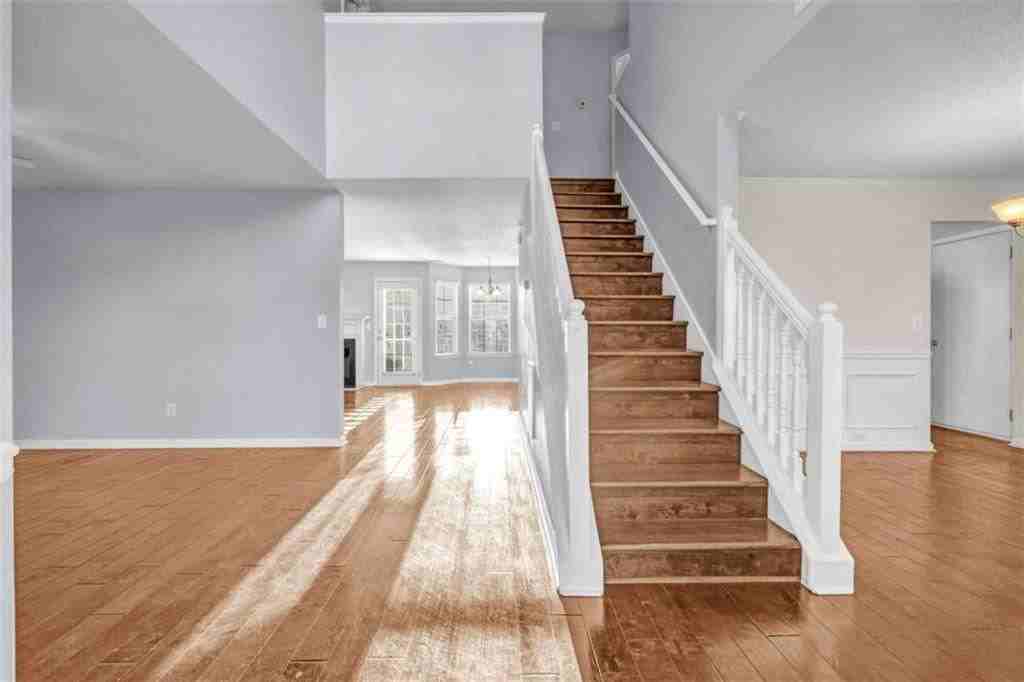 1903 Cobblestone Ct - Photo 2 of 30