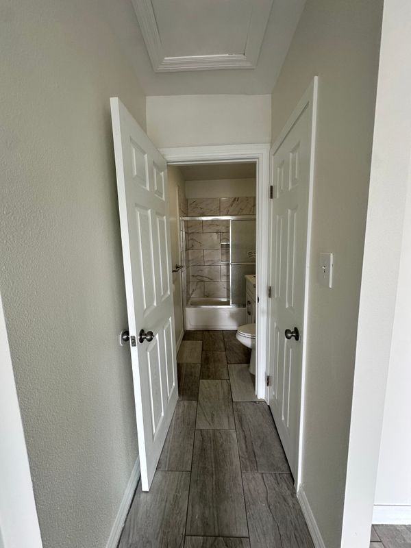 731 West 99th Street - Photo 6 of 12