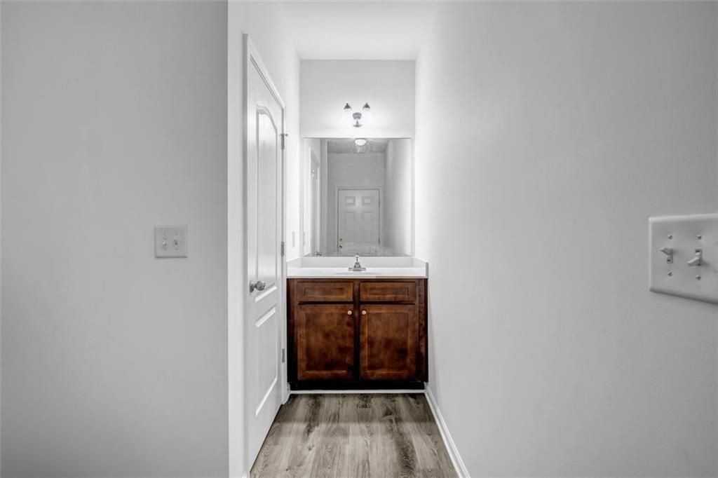 3037 Bonnes Drive - Photo 2 of 7