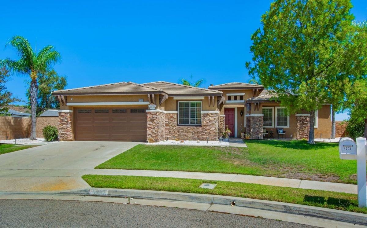 4293 Sotogrande Cir - Photo 2 of 33