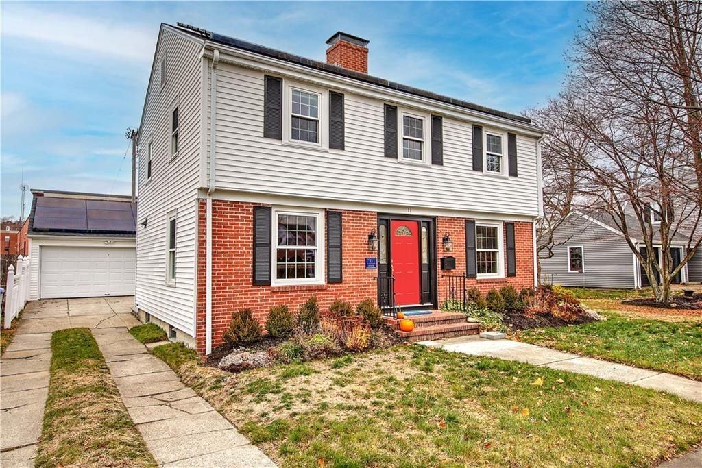 11 Elmcroft Avenue - Photo 3 of 50