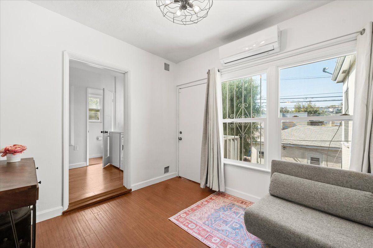 4281 Mcclung Dr - Photo 3 of 19