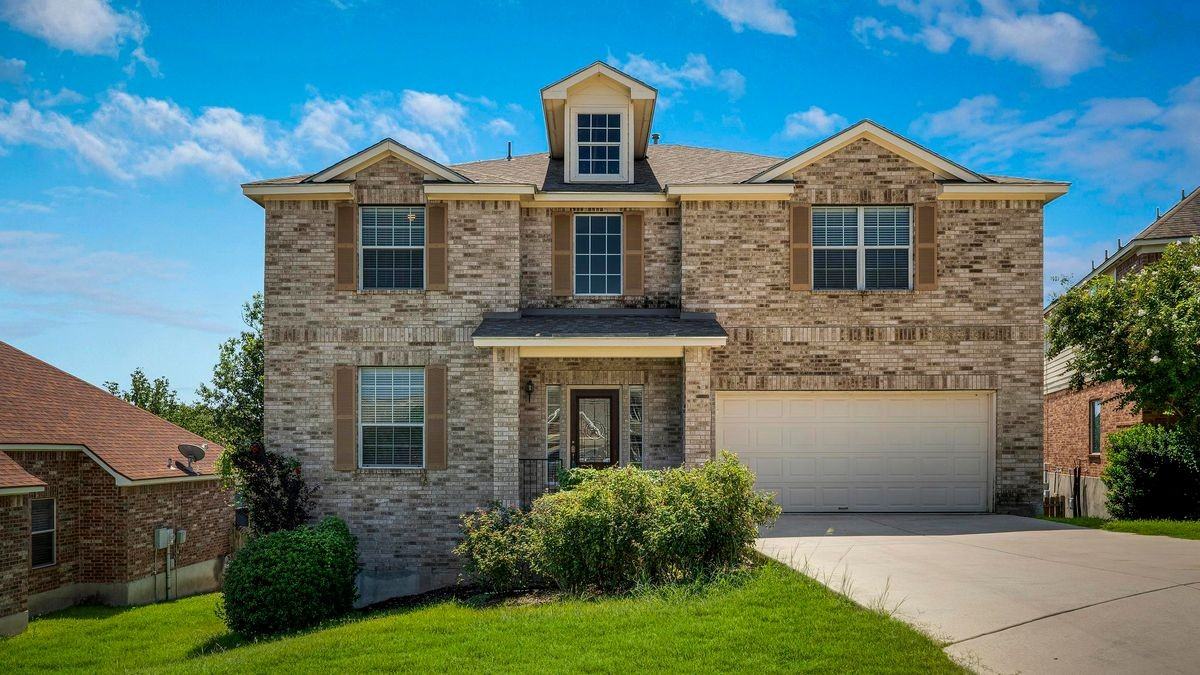 606 Buckle Ct - Photo 3 of 27