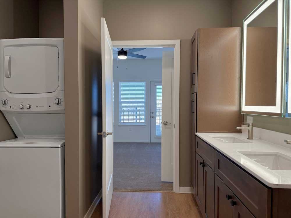 Residences at Lexington - Photo 5 of 34