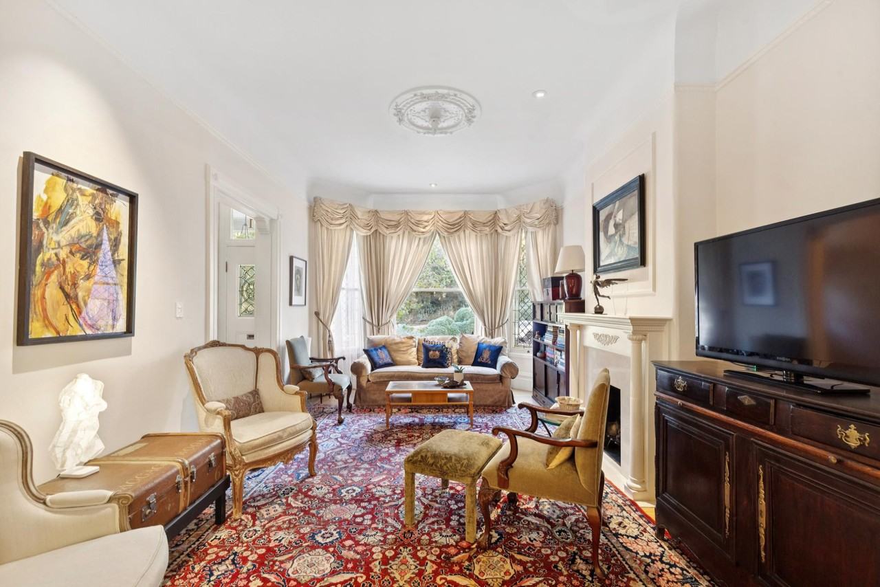 571 Buena Vista Avenue West - Photo 4 of 21