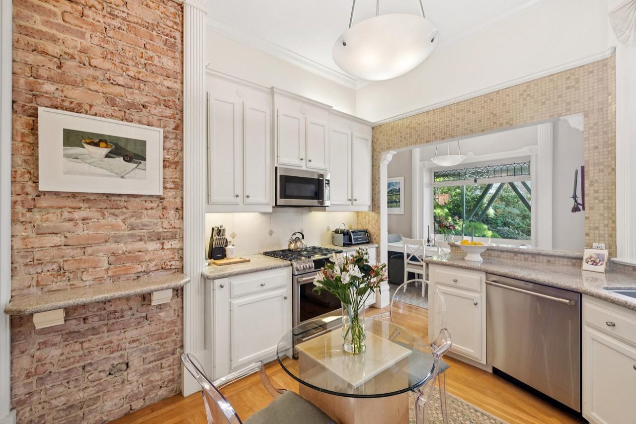 571 Buena Vista Avenue West - Photo 7 of 21