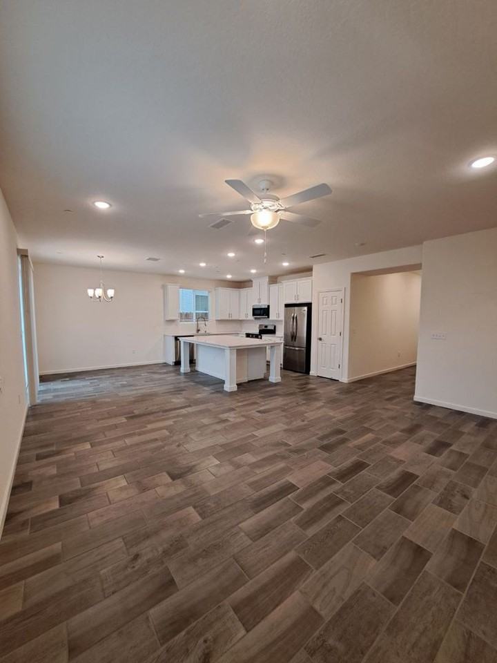 6599 E Weathermaker Ave - Photo 7 of 27