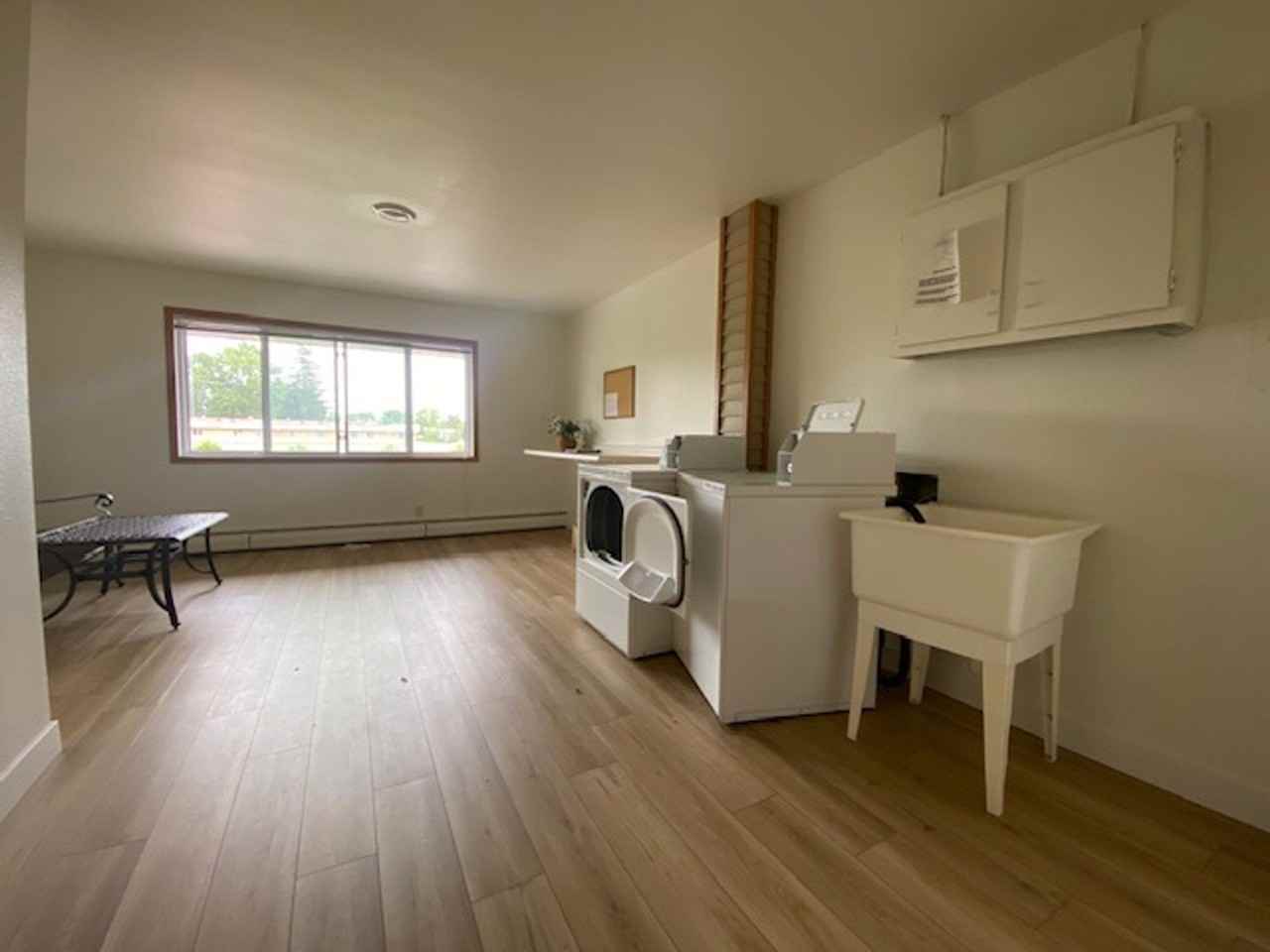 1016 Grand Ave - Photo 6 of 12