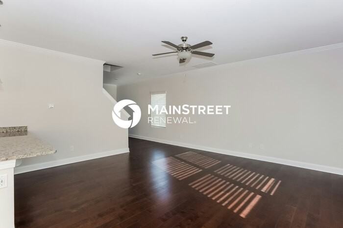 4358 Hornyak Dr - Photo 3 of 17