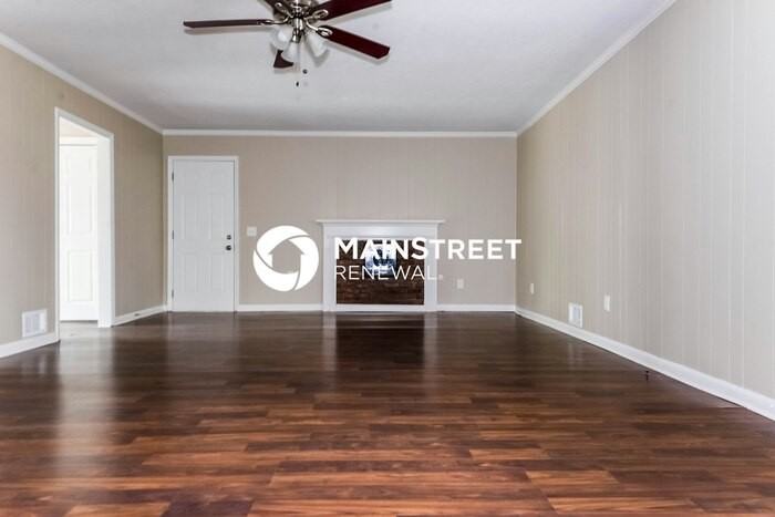 2697 Heritage Ln - Photo 2 of 15